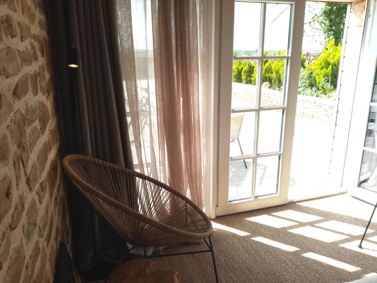 Galerie, Tumulus De La Hogue Hotel Fontenay-le-Marmion Eksteriør billede